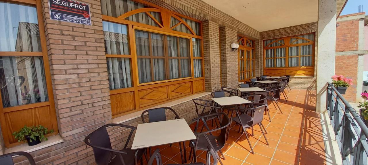 Casa Emilio Hotel Torrebaja ภายนอก รูปภาพ