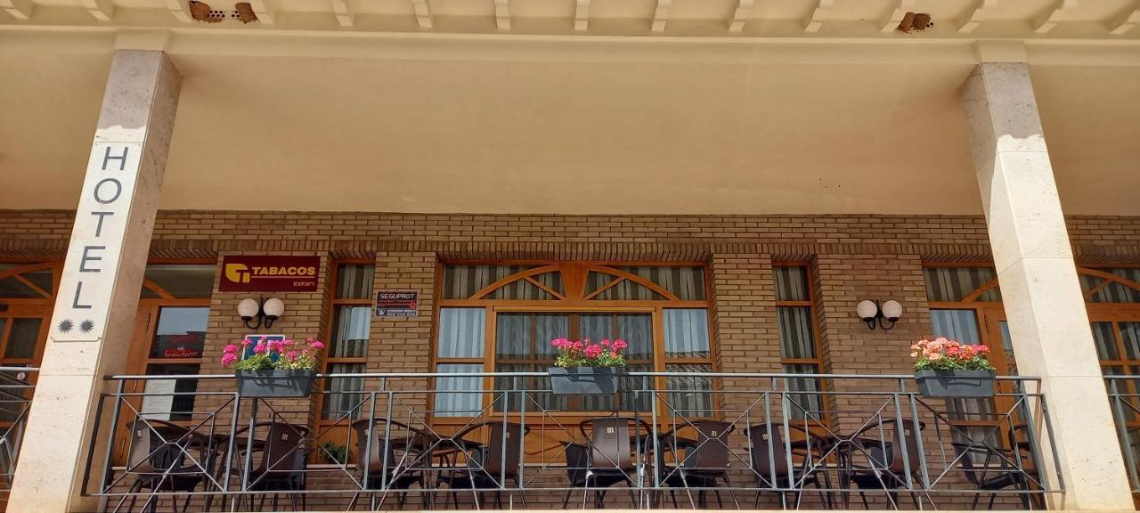 Casa Emilio Hotel Torrebaja ภายนอก รูปภาพ